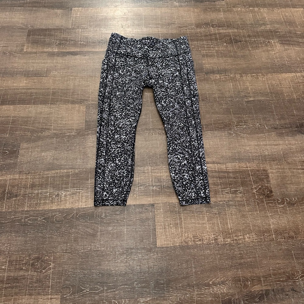 Athleta Black & White Speckled Leggings